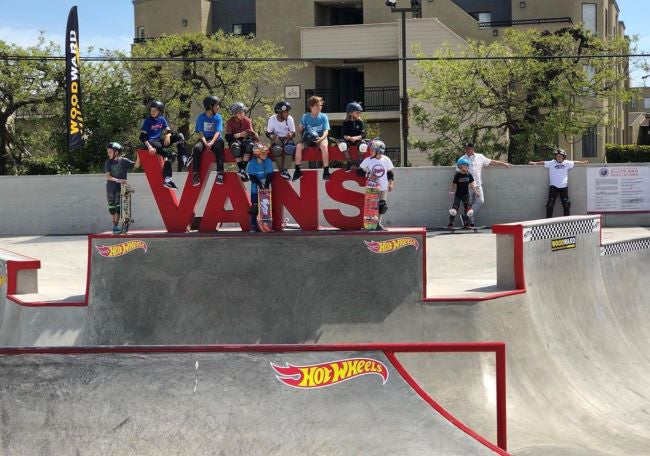 vans, vans off the wall, vans skatepark, huntington beach, oc ramps, skateboard, skateboarding is fun, half pipe, mini ramp, signature series