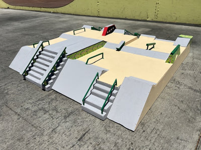 Tech Deck Dew Tour Skate Park Replica