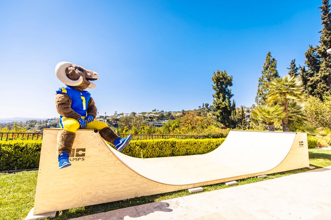 Los Angeles Rams 2022 Draft House Halfpipe – OC Ramps