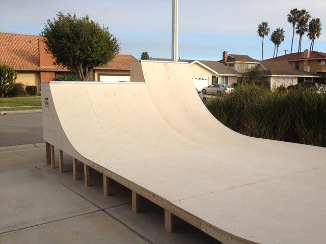 Huntington Beach Driveway Mini Ramp