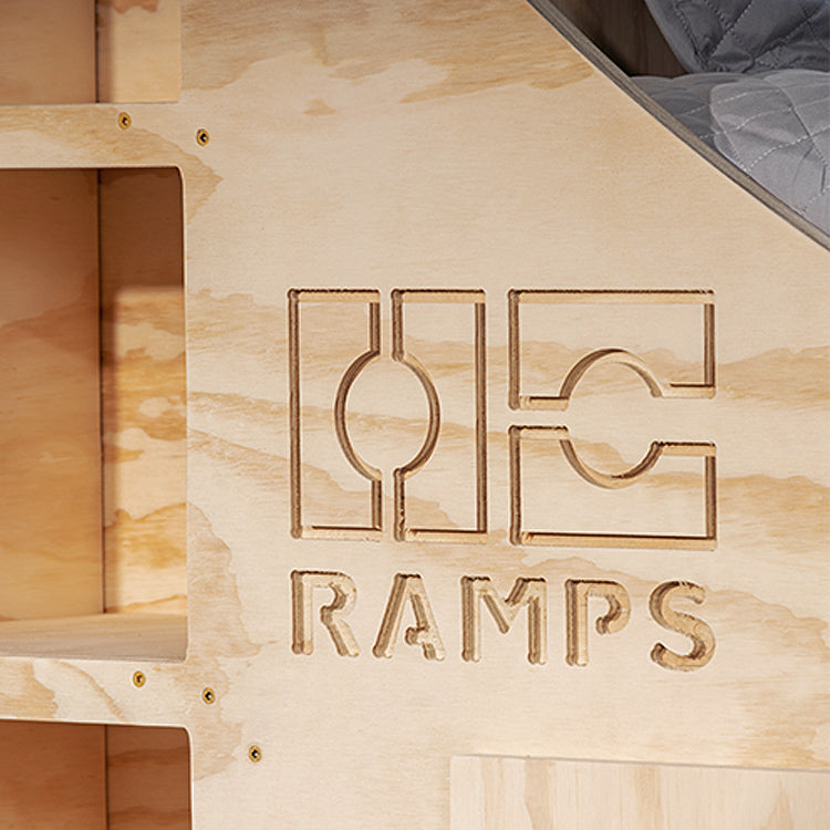 OC Ramps half pipe bed with logo